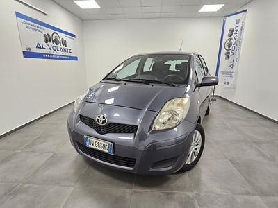 Toyota Yaris 1.0 5 porte usata