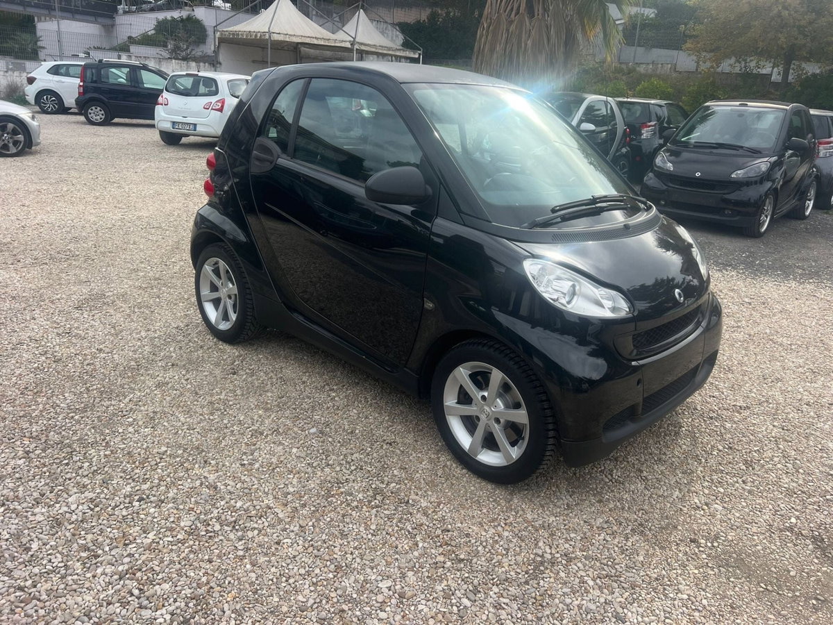 smart Fortwo 1000 45 kW MHD coupé pure (6)
