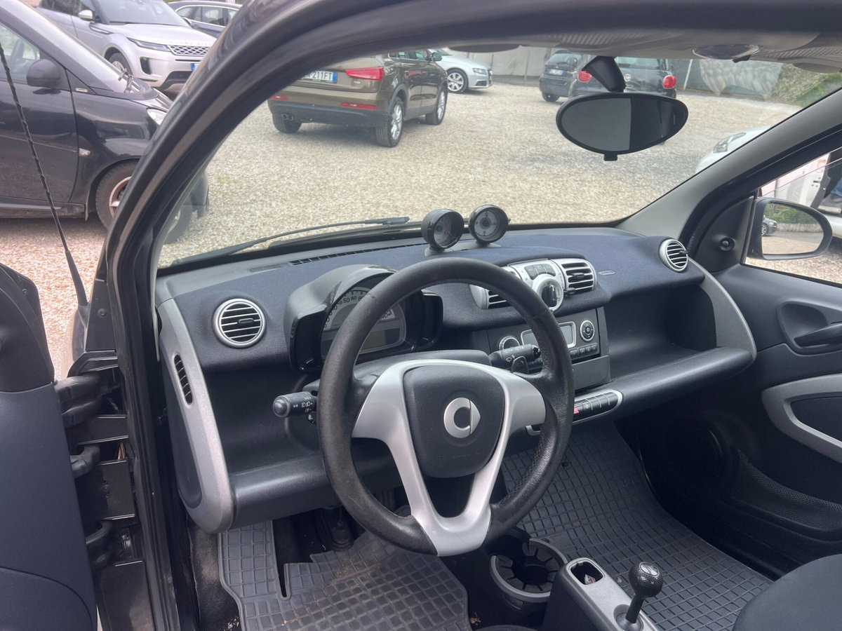 smart Fortwo 1000 45 kW MHD coupé pure (7)