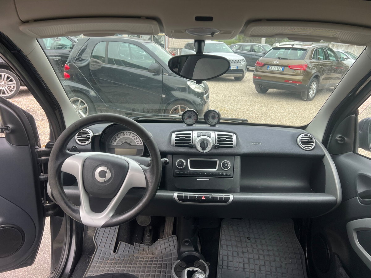 smart Fortwo 1000 45 kW MHD coupé pure (8)