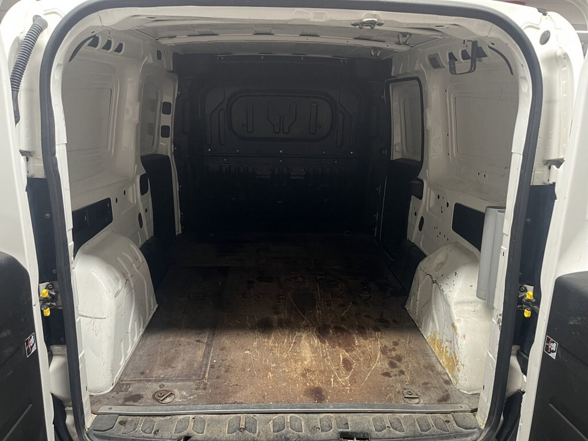 Opel Combo 1.6 CDTI 105CV PC-TN Van (750kg) (12)