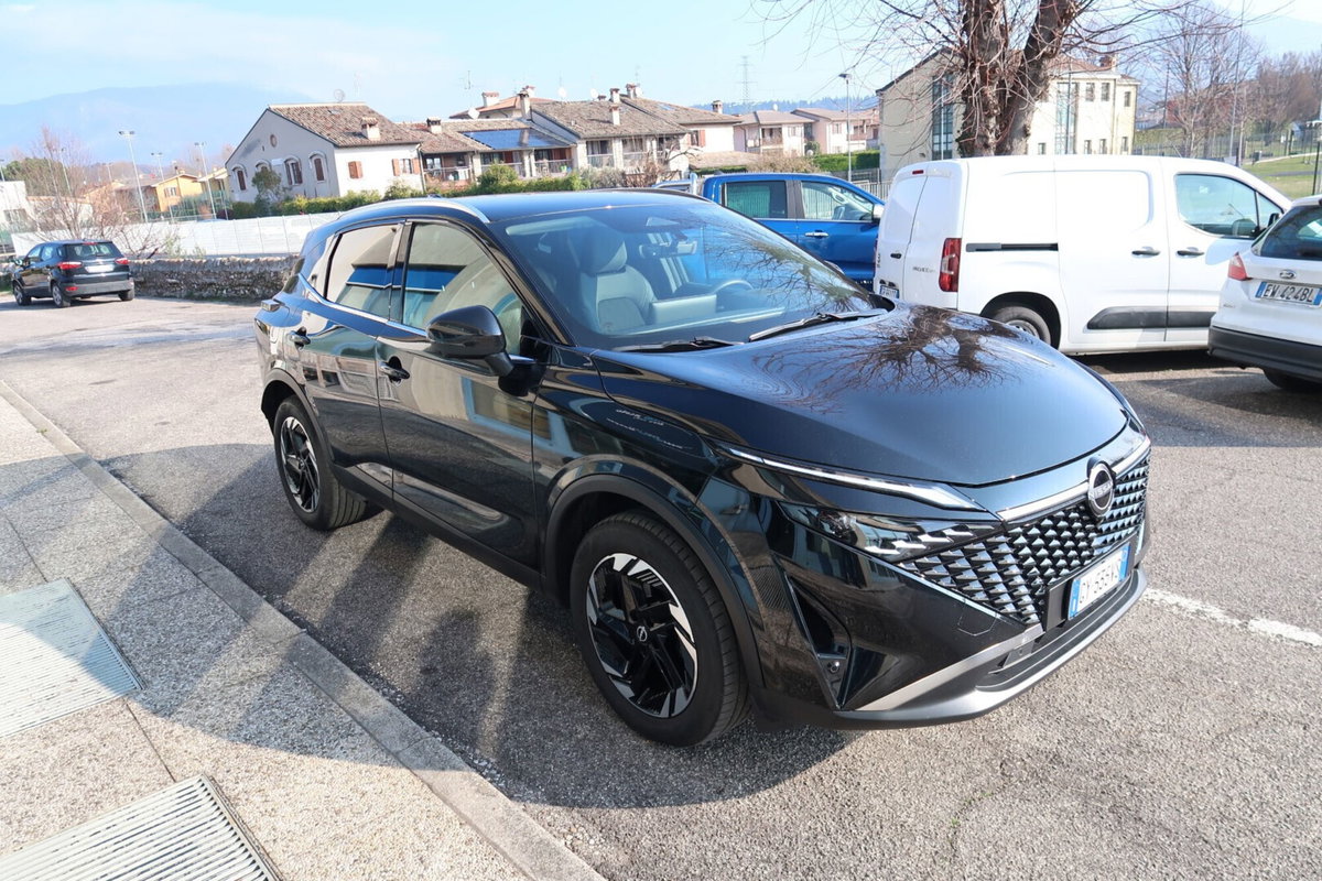 Nissan Qashqai 1.3 mhev N-Connecta 2wd 140cv (2)
