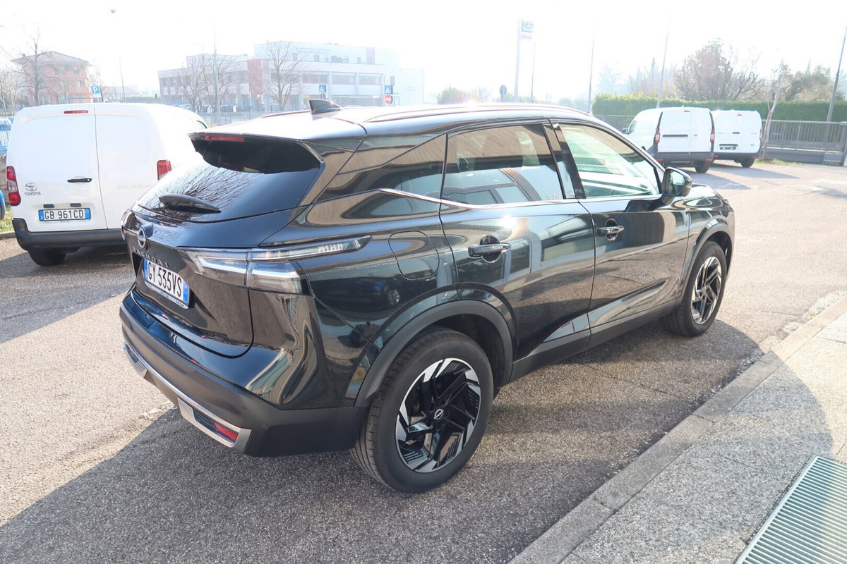 Nissan Qashqai 1.3 mhev N-Connecta 2wd 140cv (5)
