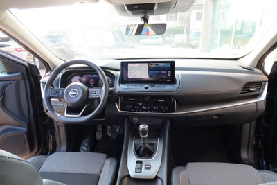 Nissan Qashqai 1.3 mhev N-Connecta 2wd 140cv (7)
