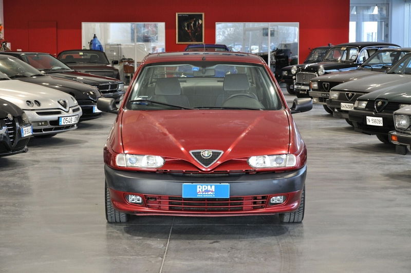 Alfa Romeo 146 1.6 IE cat
