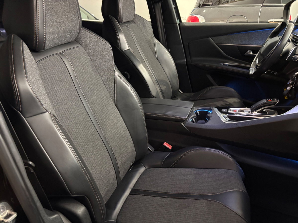 Peugeot 3008 BlueHDi 120 S&S EAT6 GT Line (12)