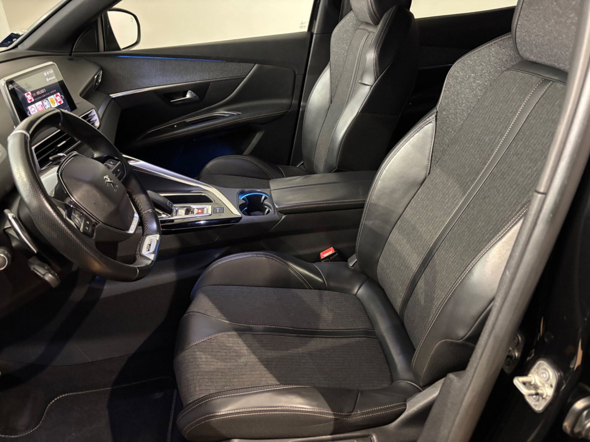 Peugeot 3008 BlueHDi 120 S&S EAT6 GT Line (14)