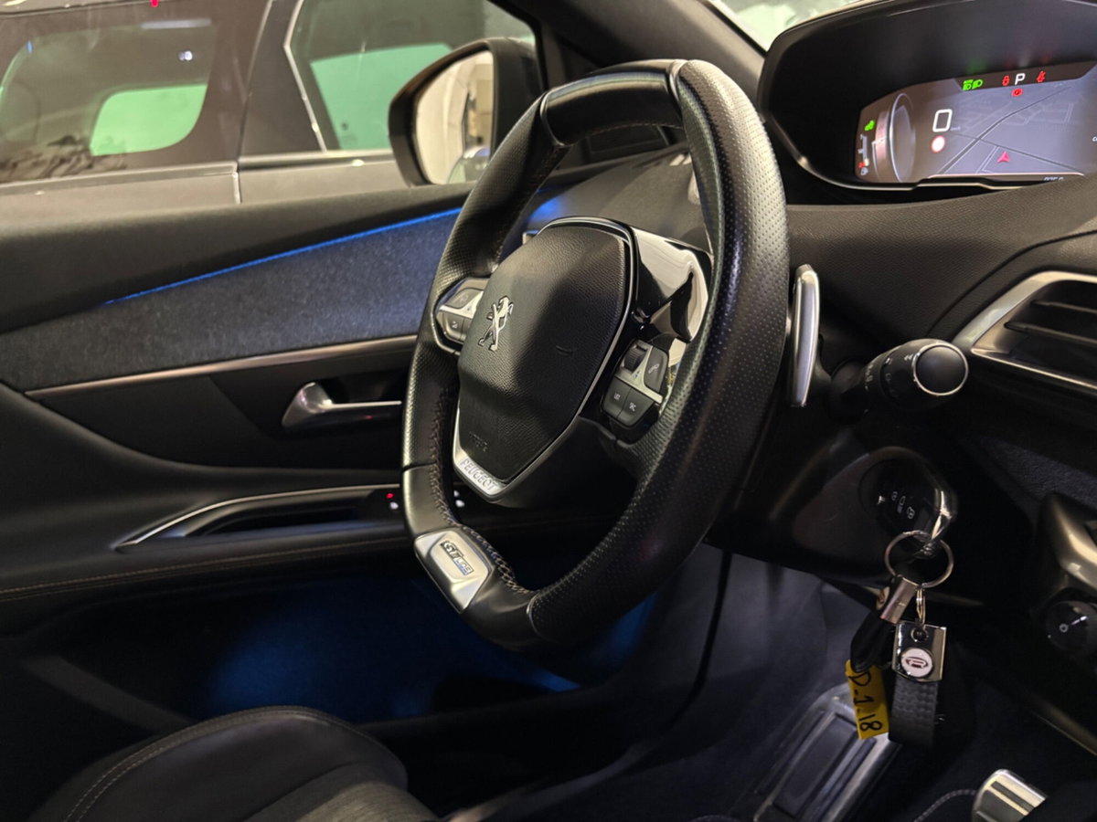 Peugeot 3008 BlueHDi 120 S&S EAT6 GT Line (9)