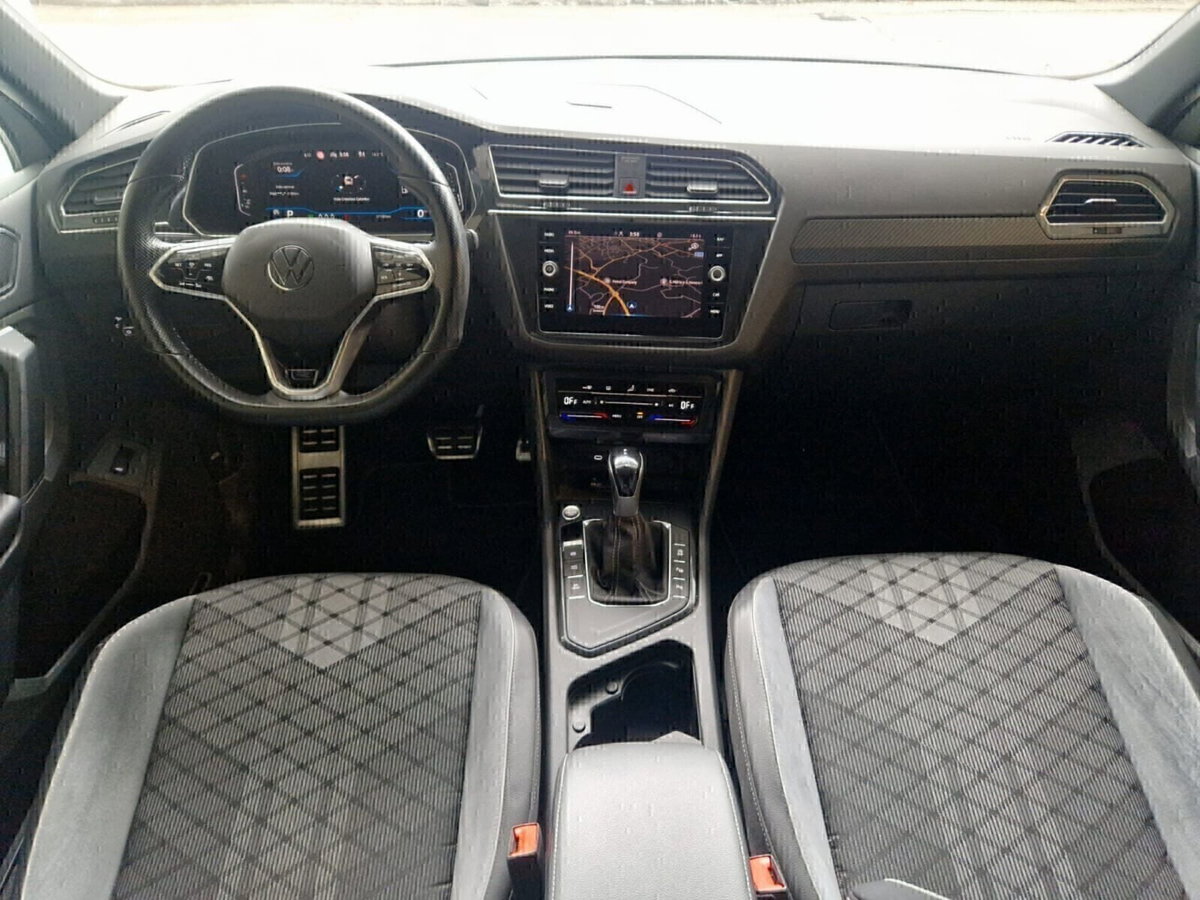 Volkswagen Tiguan 2.0 TDI 150 CV SCR DSG 4MOTION R-Line (8)