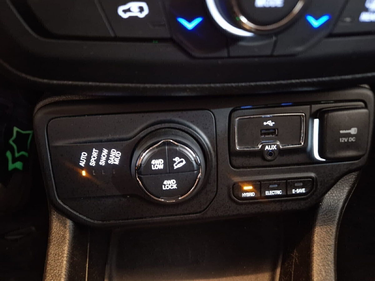 Jeep Renegade 1.3 T4 190CV PHEV 4xe AT6 Limited (16)