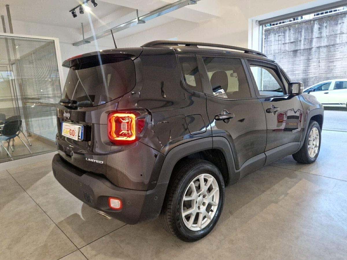 Jeep Renegade 1.3 T4 190CV PHEV 4xe AT6 Limited (4)