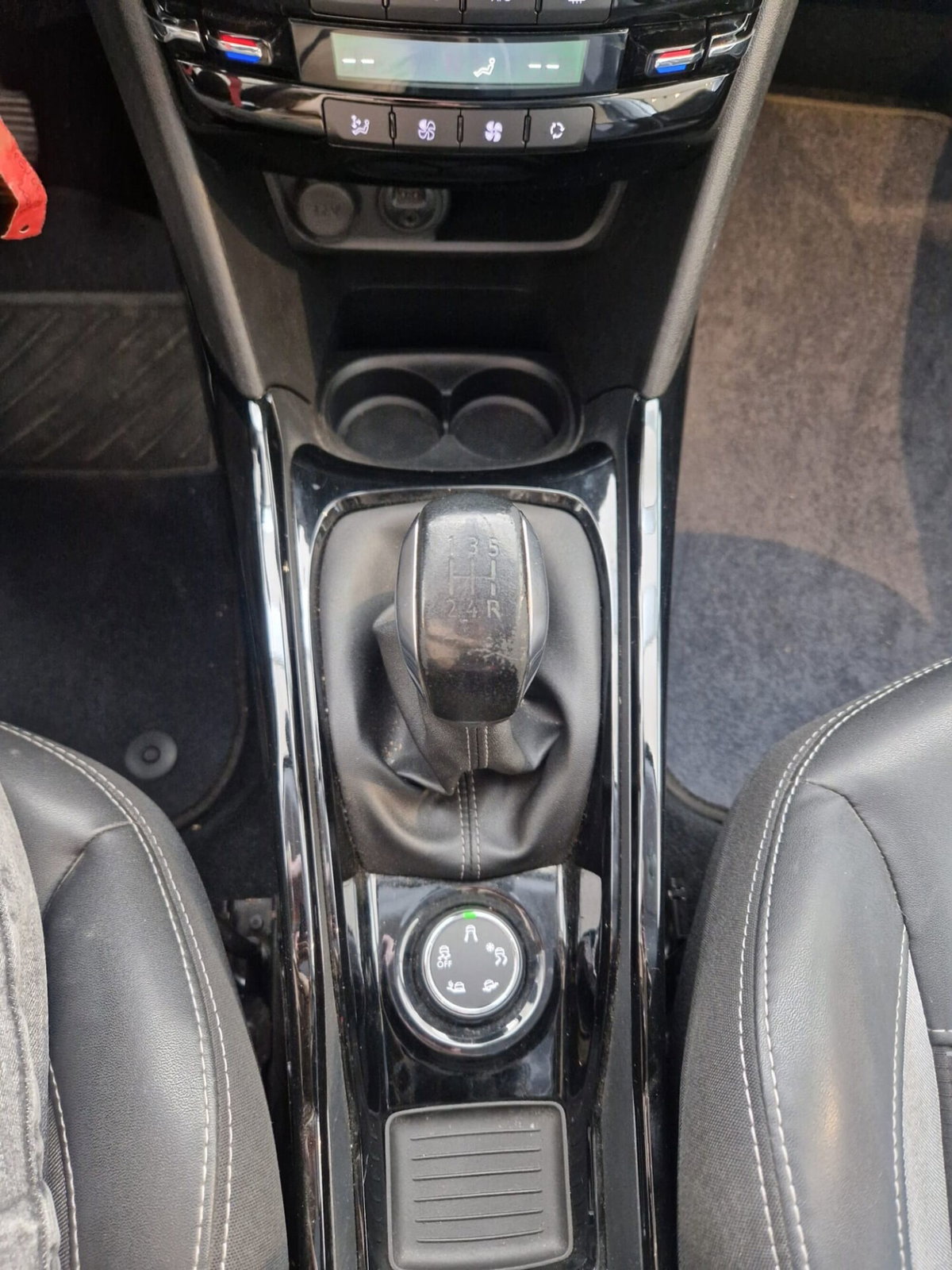 Peugeot 2008 100 Allure (15)