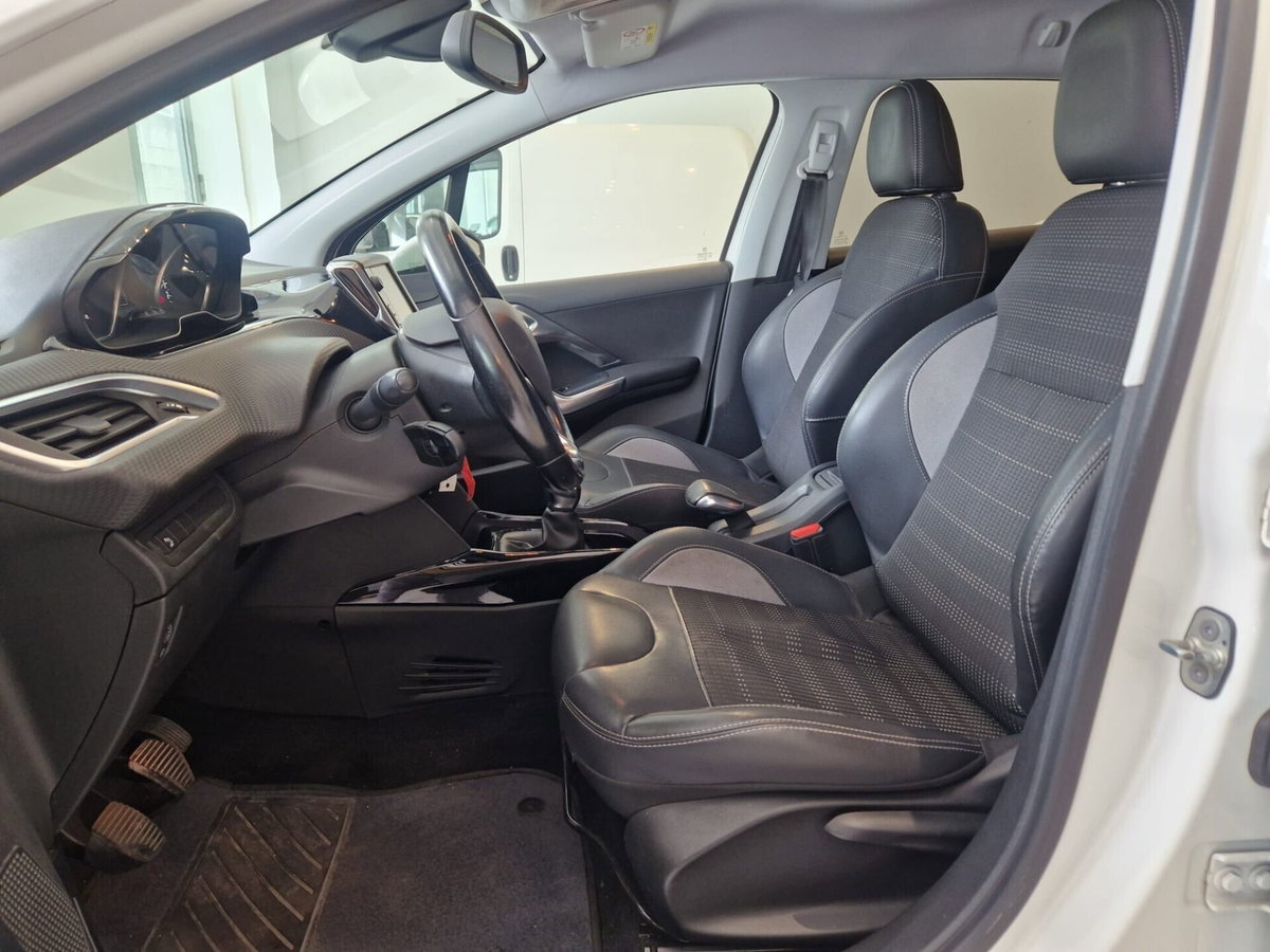 Peugeot 2008 100 Allure (9)