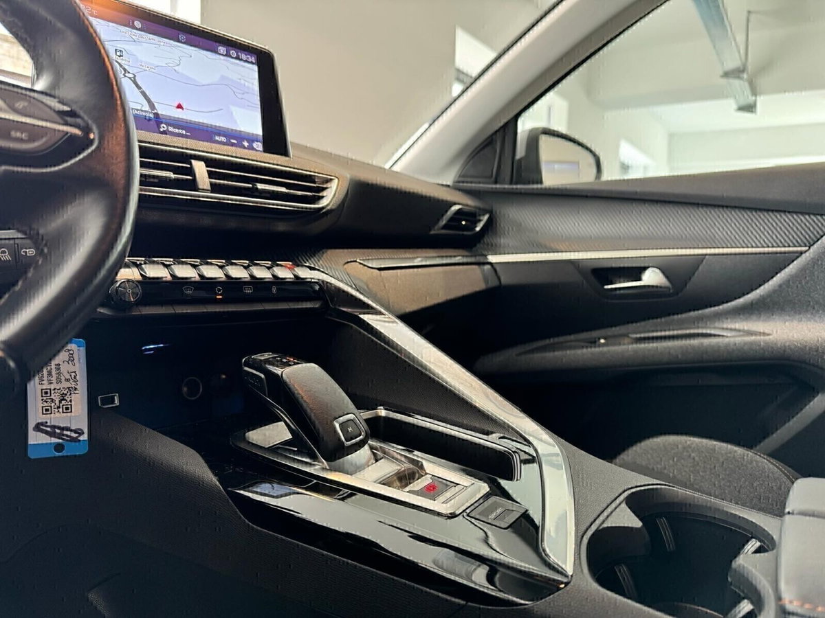 Peugeot 3008 BlueHDi 130 S&S Allure (16)