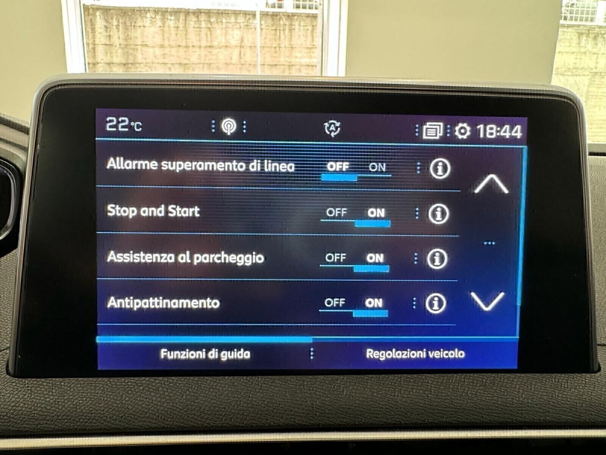 Peugeot 3008 BlueHDi 130 S&S Allure (20)