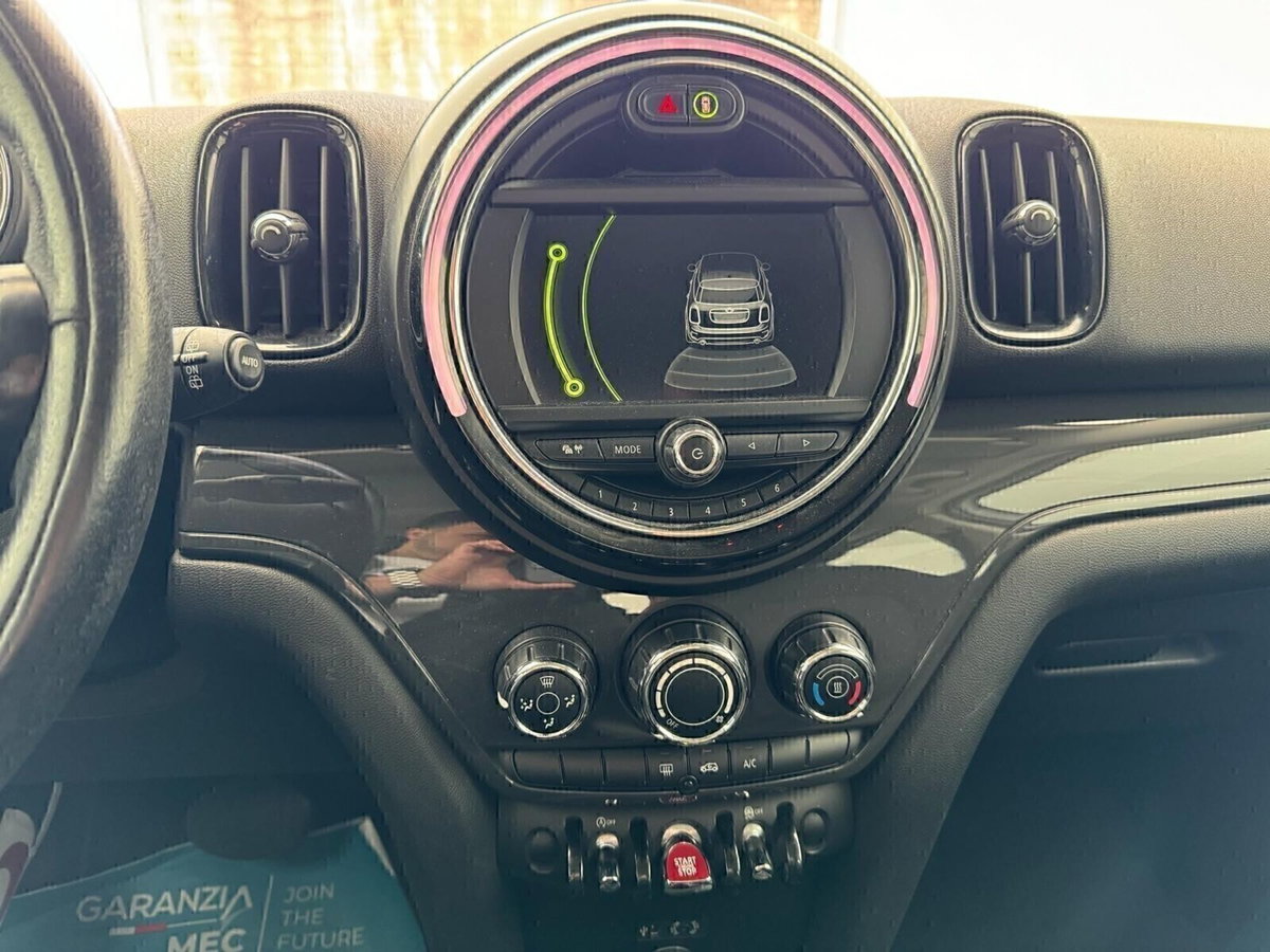 MINI Mini Countryman 2.0 Cooper D Hype Countryman (12)