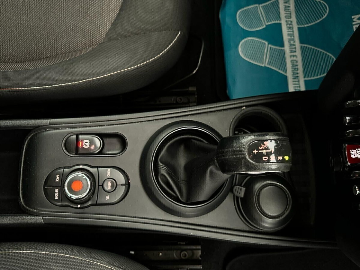 MINI Mini Countryman 2.0 Cooper D Hype Countryman (17)