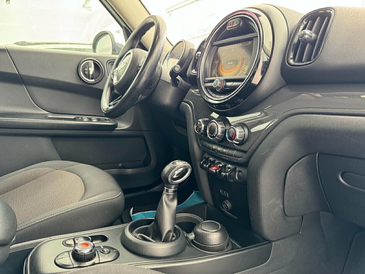 MINI Mini Countryman 2.0 Cooper D Hype Countryman (18)
