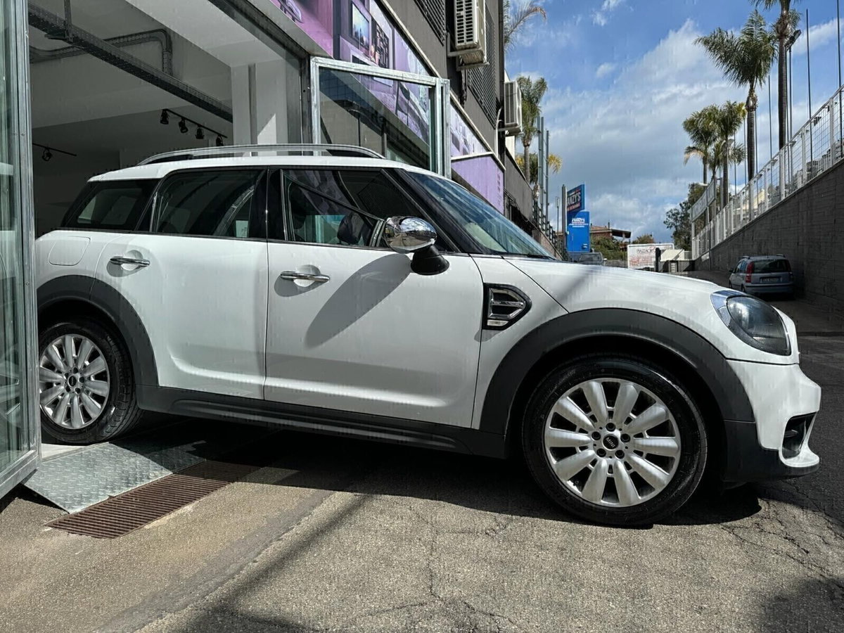 MINI Mini Countryman 2.0 Cooper D Hype Countryman (3)