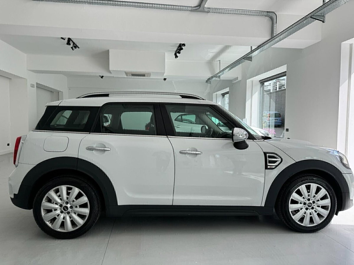 MINI Mini Countryman 2.0 Cooper D Hype Countryman (5)