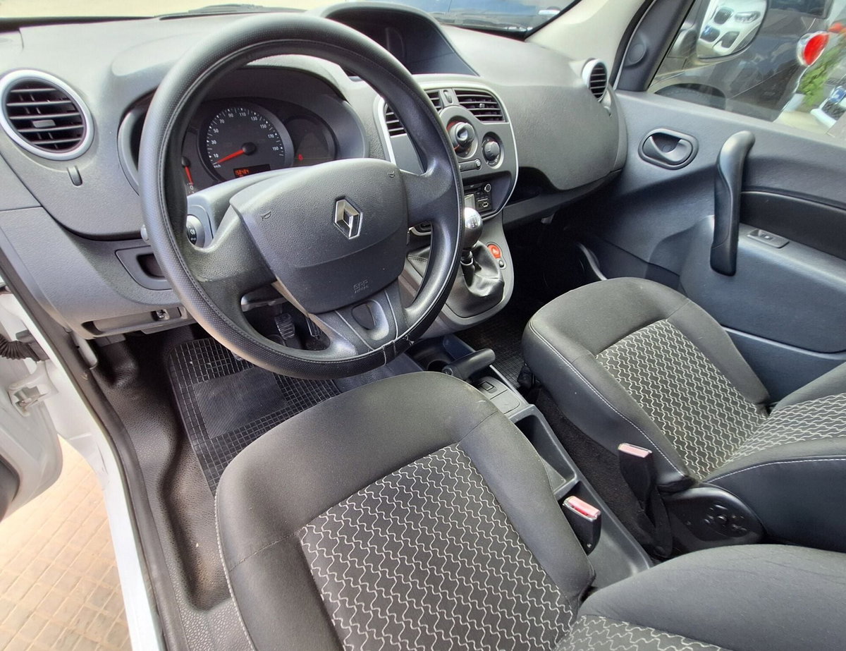 Renault Kangoo 1.5 dCi 110CV F.AP. 4p. Express Maxi Combi Ice (11)