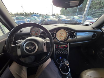MINI Mini Cabrio 1.6 16V One Cabrio (13)