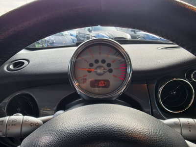 MINI Mini Cabrio 1.6 16V One Cabrio (14)