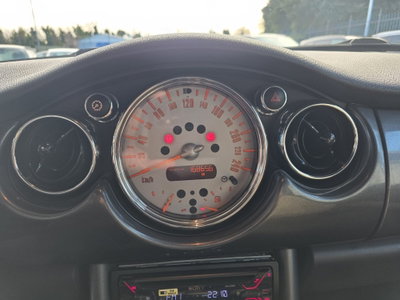 MINI Mini Cabrio 1.6 16V One Cabrio (16)