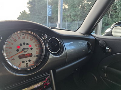 MINI Mini Cabrio 1.6 16V One Cabrio (17)