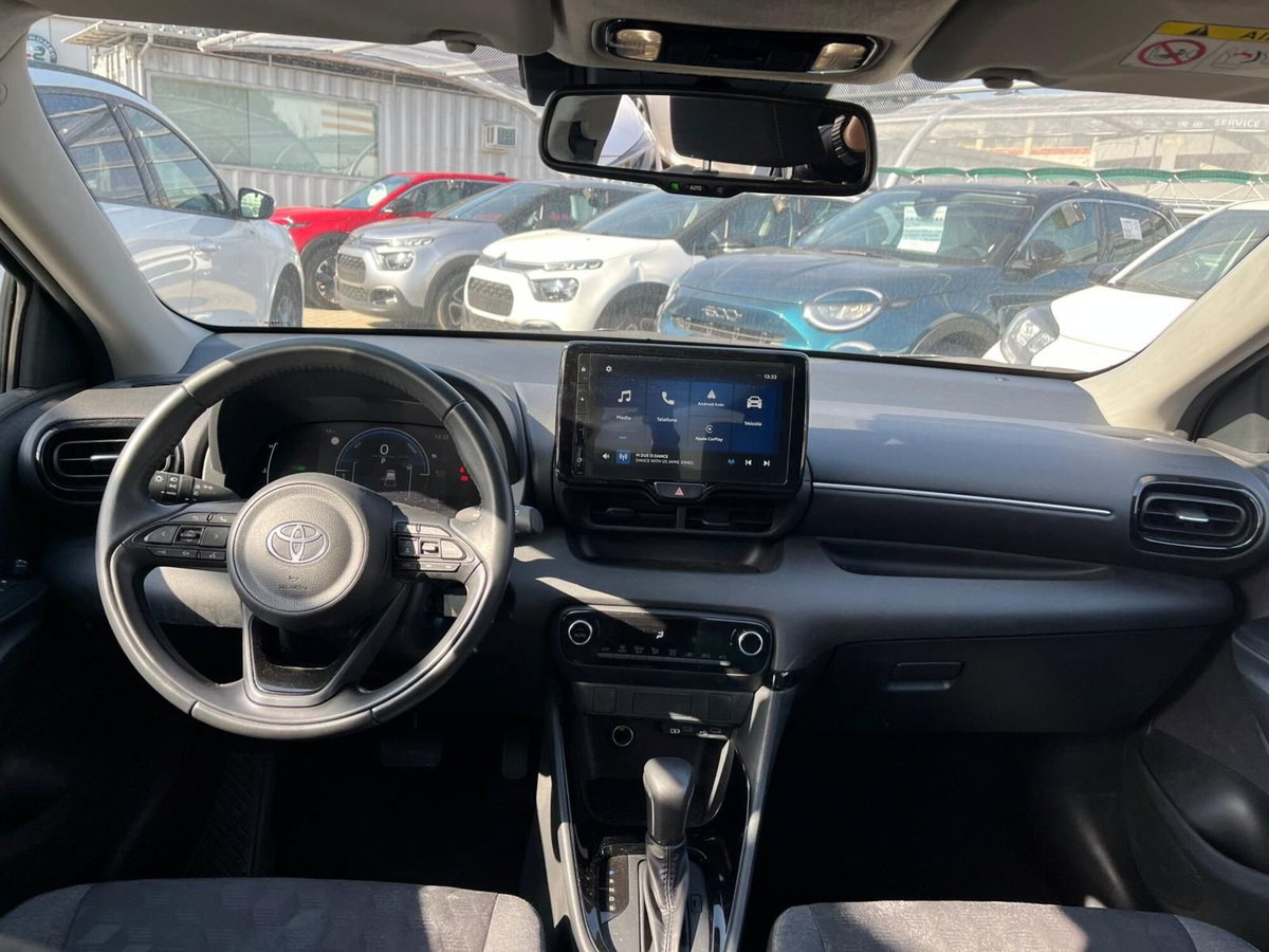 Toyota Yaris Cross Trend fwd 115cv e-cvt (12)