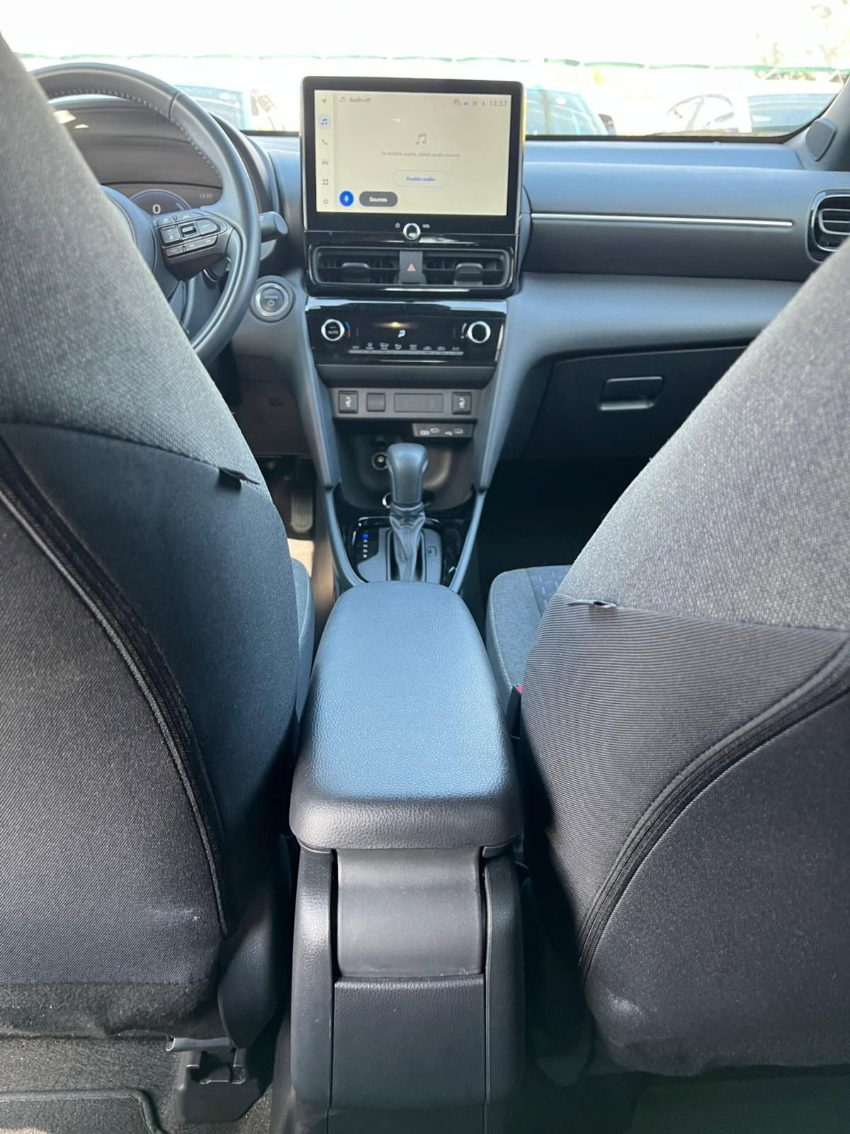 Toyota Yaris Cross Trend fwd 115cv e-cvt (13)