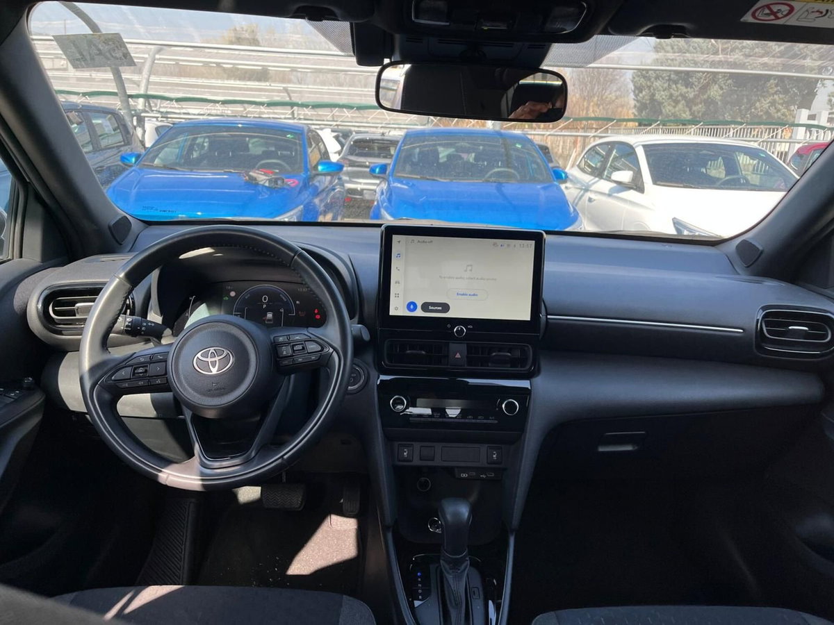 Toyota Yaris Cross Trend fwd 115cv e-cvt (14)