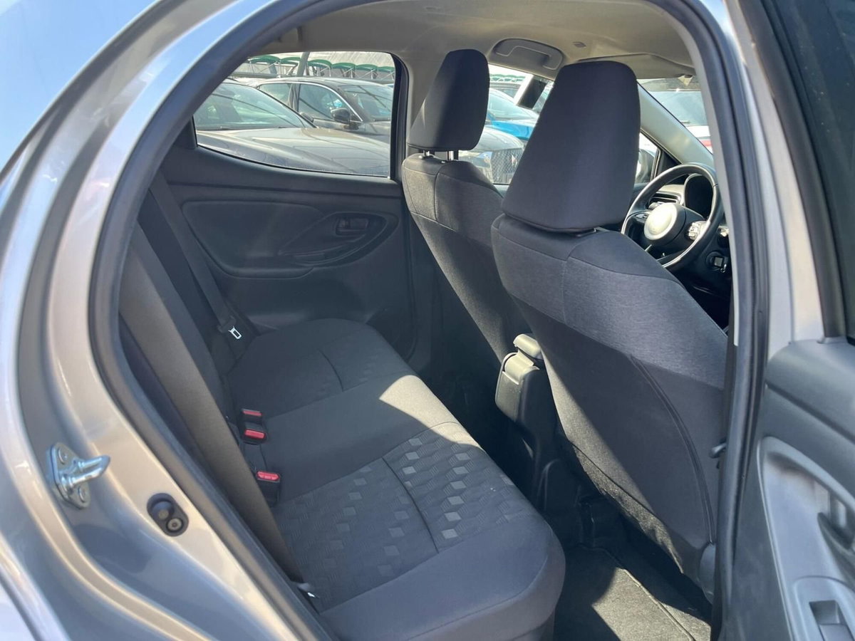 Toyota Yaris Cross Trend fwd 115cv e-cvt (16)