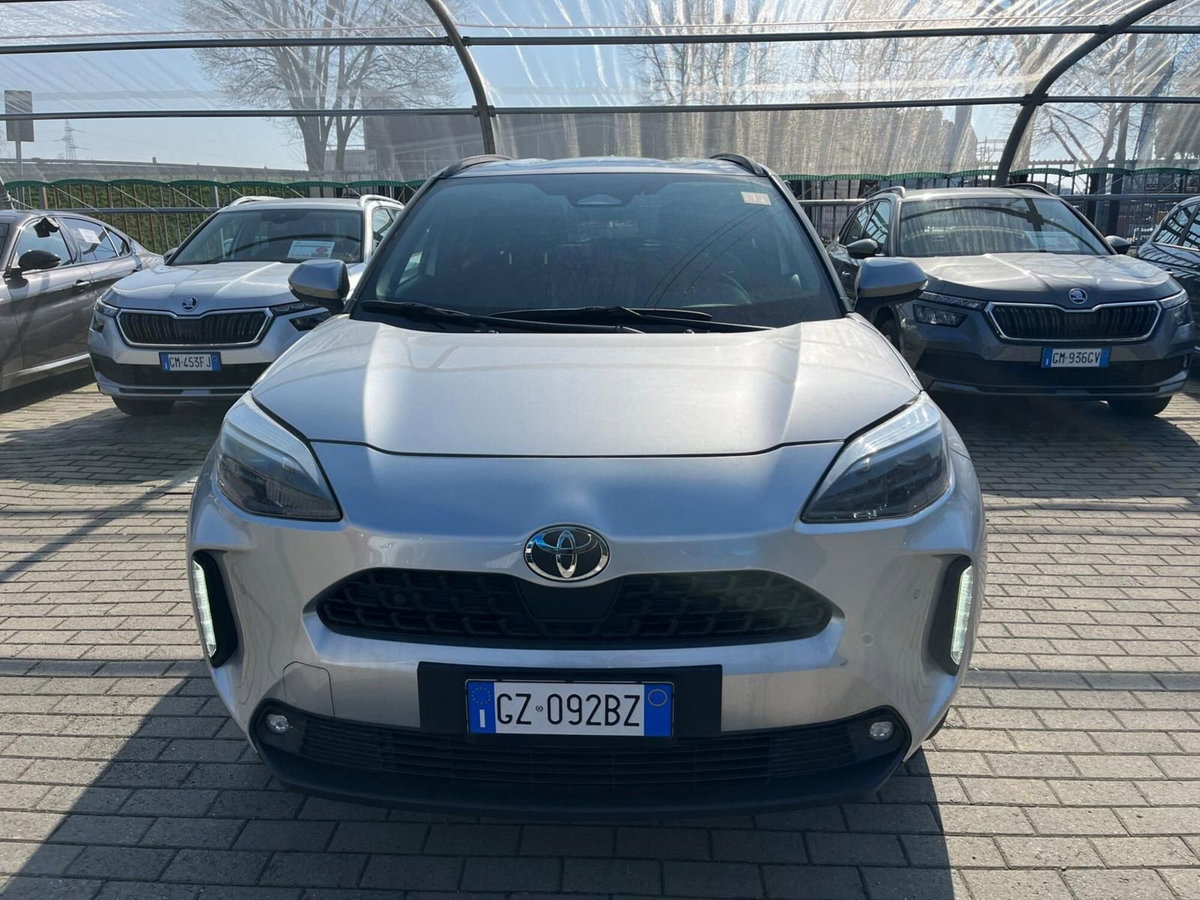 Toyota Yaris Cross Trend fwd 115cv e-cvt (3)