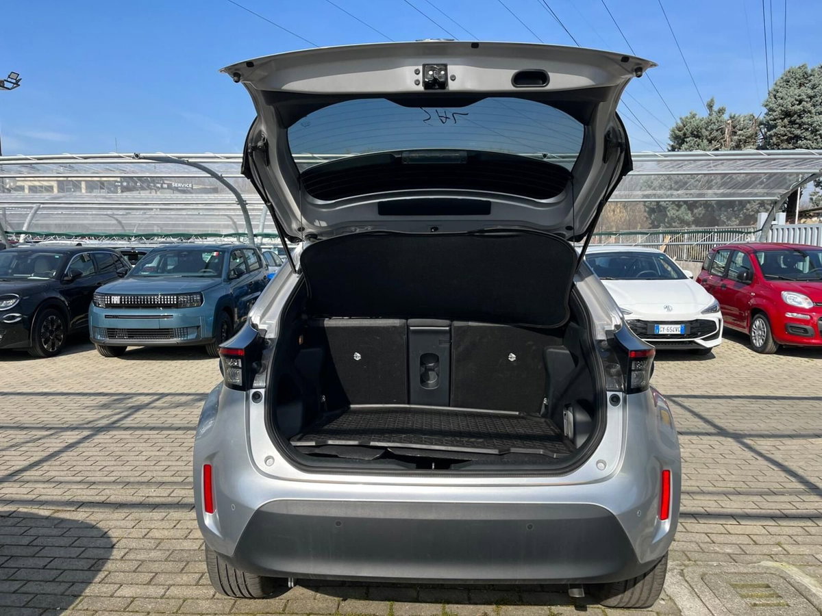 Toyota Yaris Cross Trend fwd 115cv e-cvt (9)