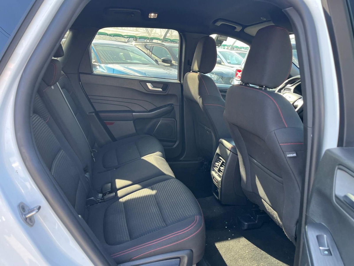 Ford Kuga 2.5 Plug In Hybrid 225 CV CVT 2WD ST-Line (14)