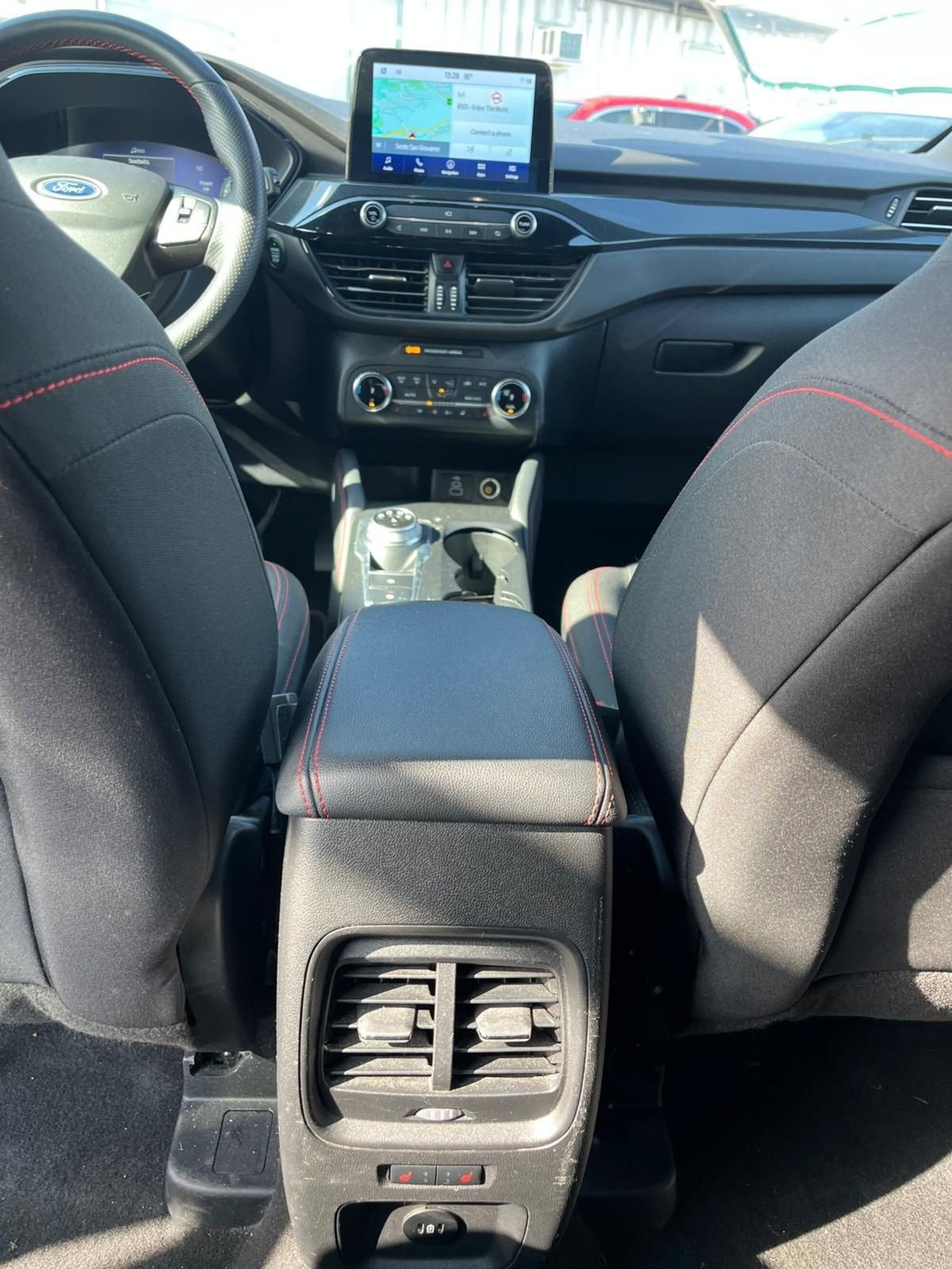 Ford Kuga 2.5 Plug In Hybrid 225 CV CVT 2WD ST-Line (19)