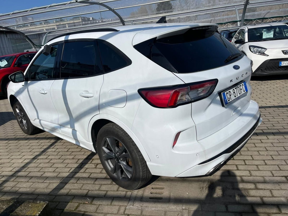 Ford Kuga 2.5 Plug In Hybrid 225 CV CVT 2WD ST-Line (8)