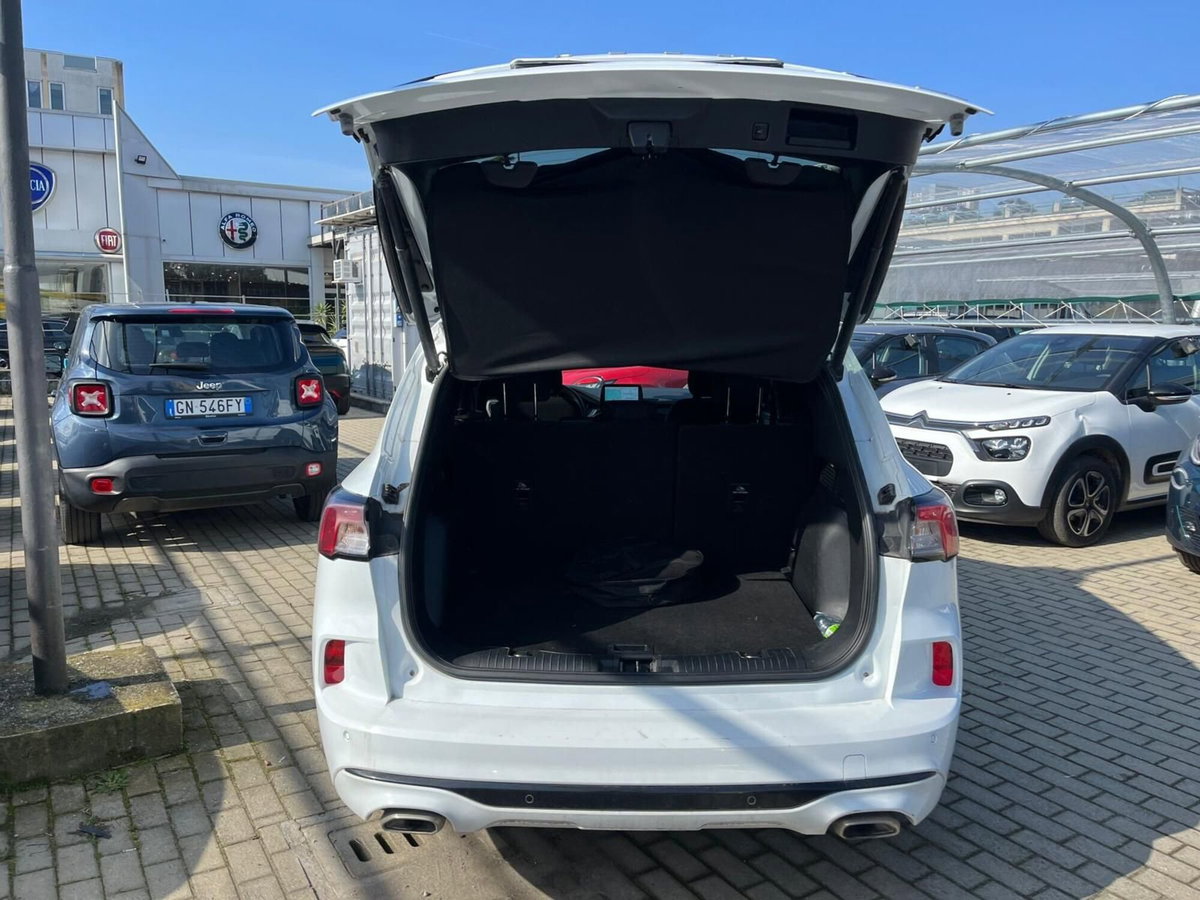 Ford Kuga 2.5 Plug In Hybrid 225 CV CVT 2WD ST-Line (9)