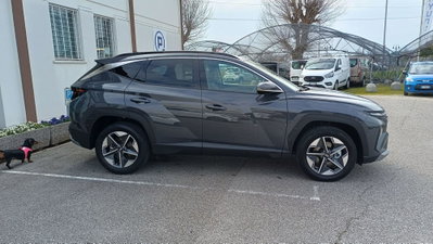 Hyundai Tucson 1.6 hev Business 4wd 239cv auto (6)