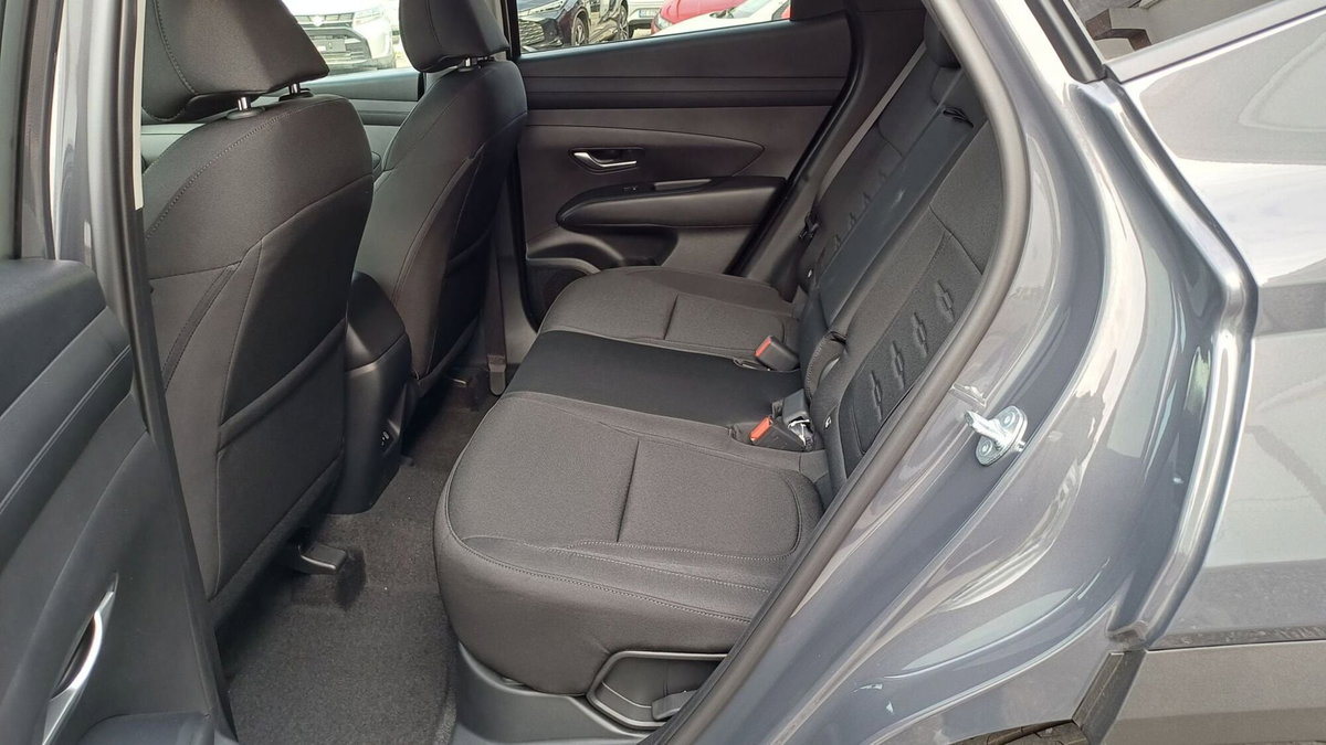 Hyundai Tucson 1.6 hev Business 4wd 239cv auto (9)