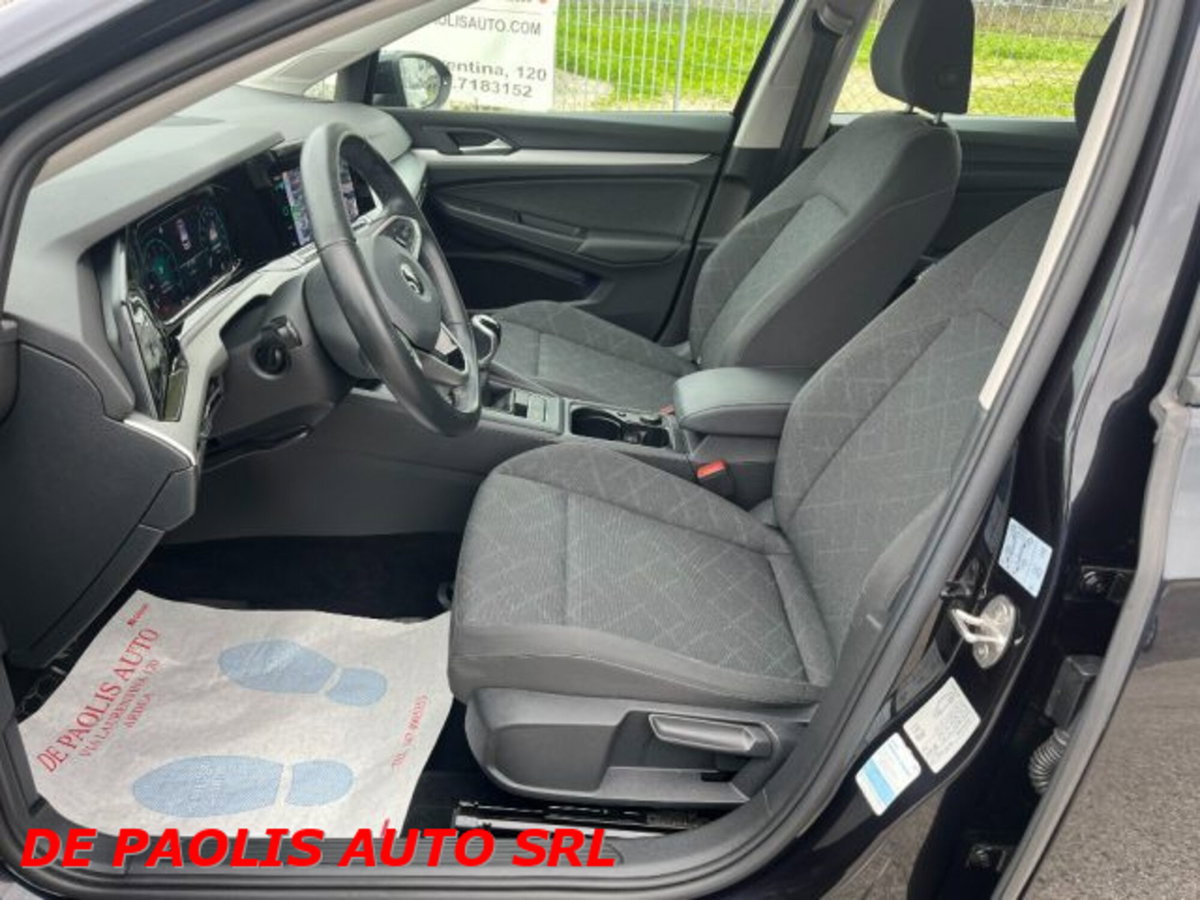 Volkswagen Golf 1.0 TSI EVO Life (6)