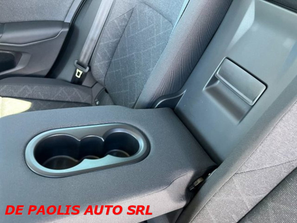 Volkswagen Golf 1.0 TSI EVO Life (8)