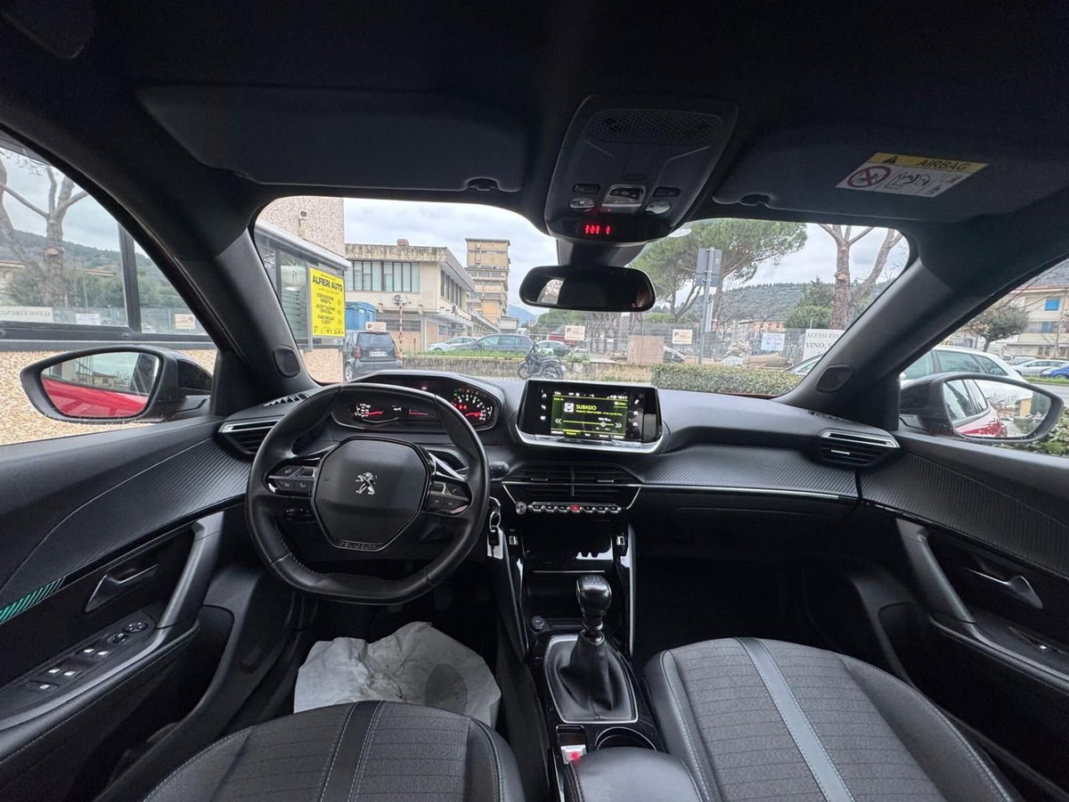 Peugeot 2008 1.2 puretech Active s&s 100cv (7)