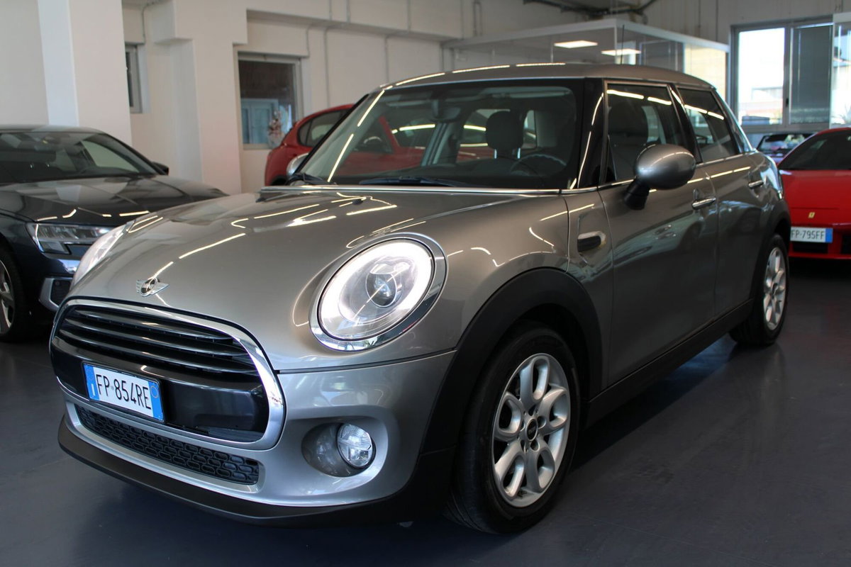 MINI Mini 1.5 Cooper D 5 porte (3)