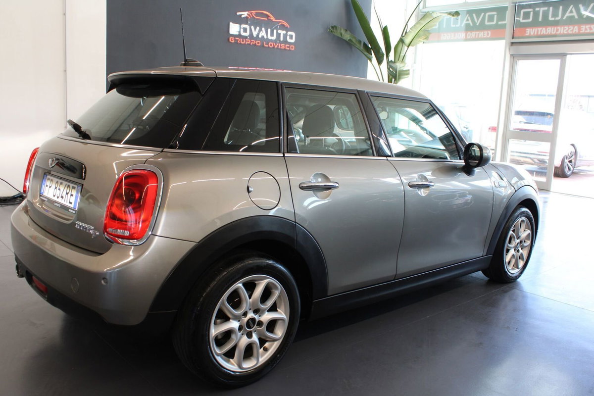 MINI Mini 1.5 Cooper D 5 porte (4)