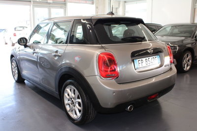 MINI Mini 1.5 Cooper D 5 porte (6)