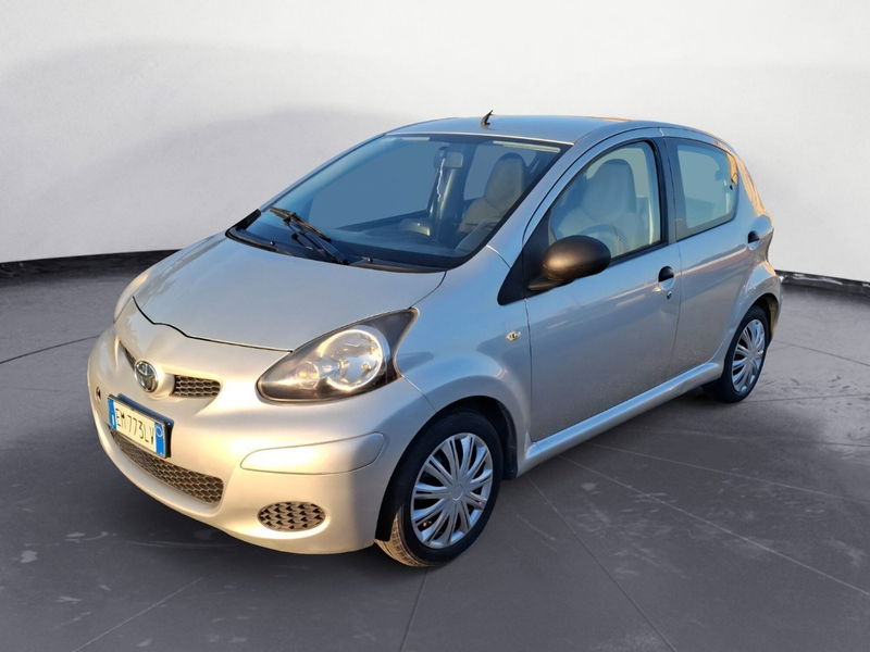 Toyota Aygo 1.0 12V VVT-i 5 porte Now Connect
