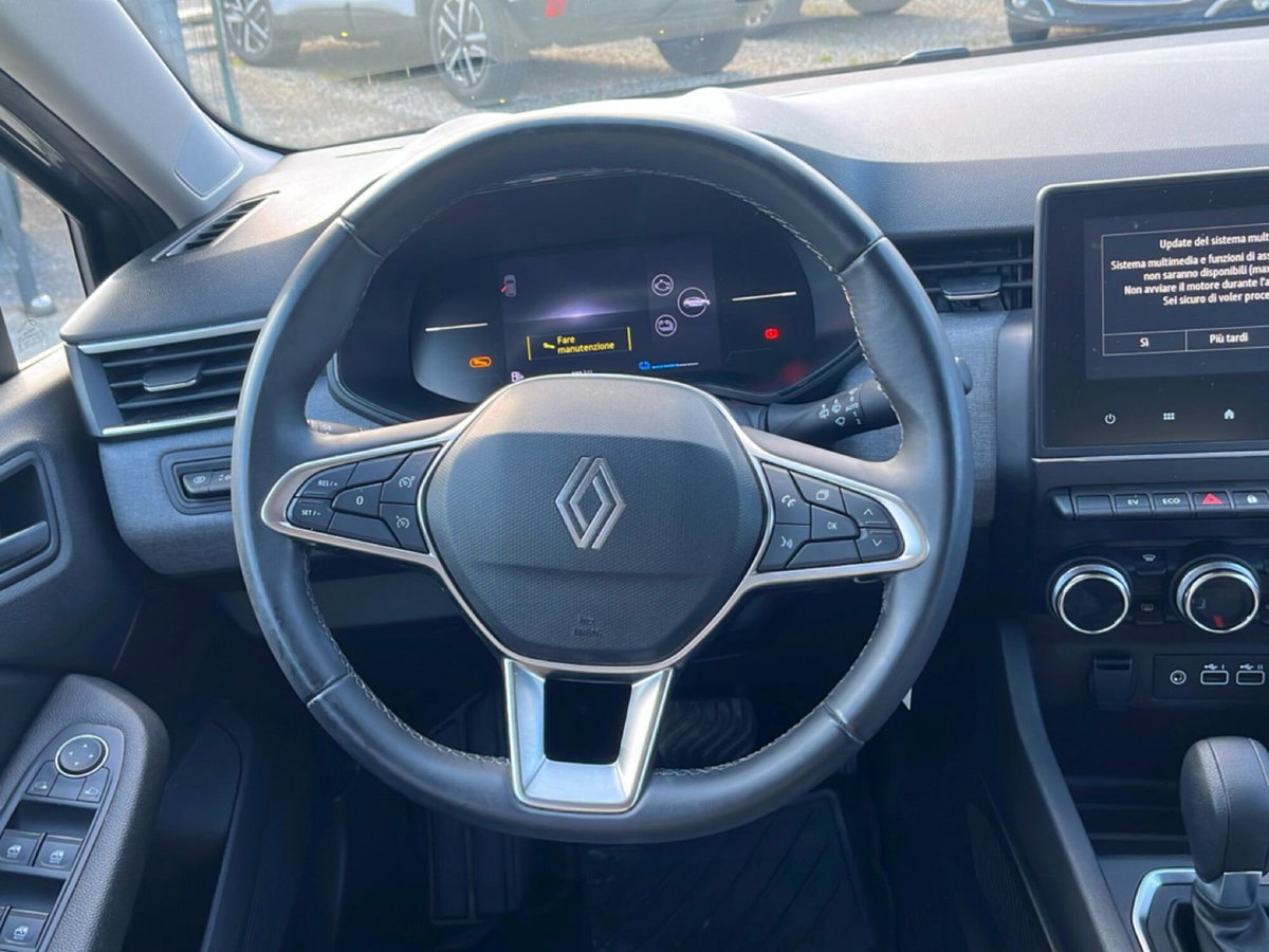 Renault Clio Full Hybrid E-Tech 145 CV 5 porte Evolution (15)
