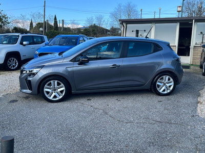 Renault Clio Full Hybrid E-Tech 145 CV 5 porte Evolution (2)